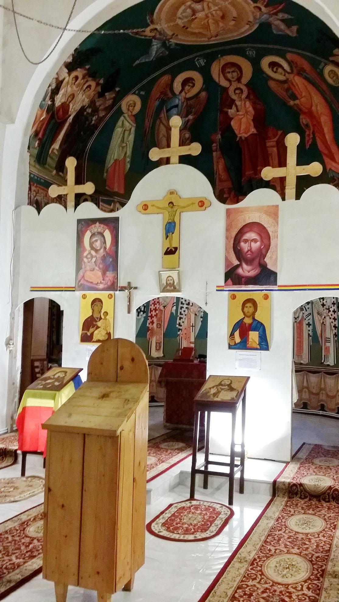 Biserica din Căuești, în veșmânt nou